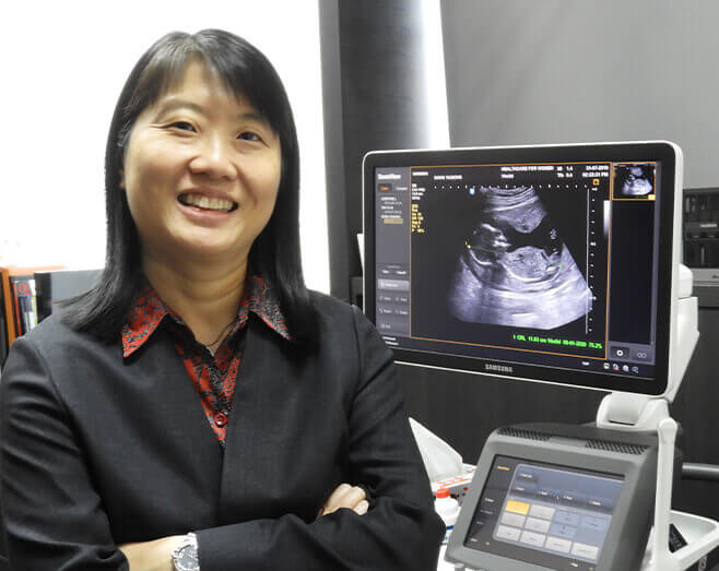 Female Obstetrician and Gynaecologist - Dr Chen Chern Yi